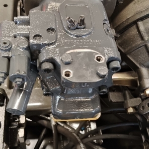 120型輪式挖掘機(jī)